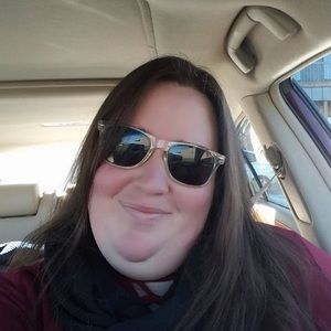 Meet your Posher, Katelyn